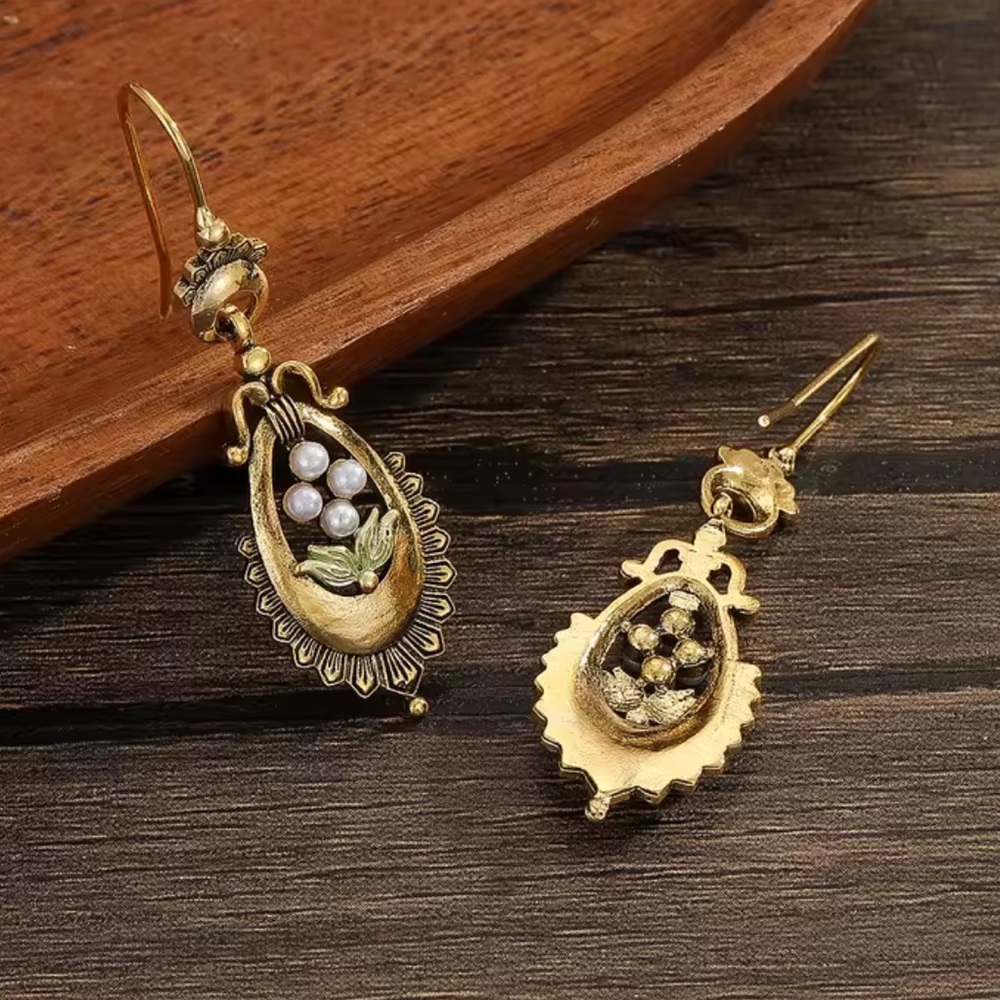 Antique Gold Drop Earrings with Pearls & Leaf Detail - Picture 10 of 13